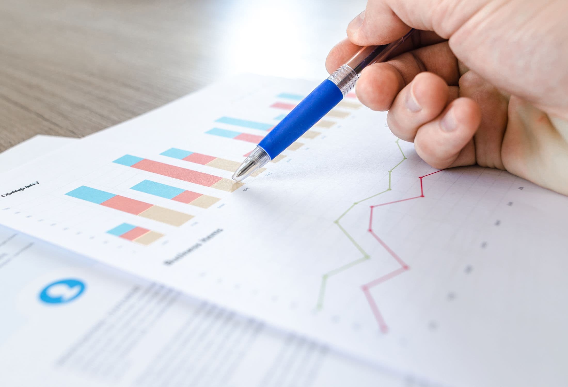 Printed analytics report for AI-assisted market analysis